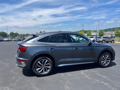 2022 Audi Q5 45 S line Prestige