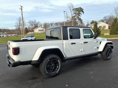 2026 Jeep Gladiator Willys 4x4