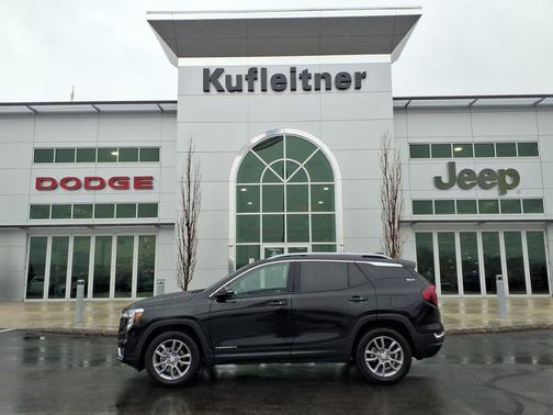 Ebony Twilight Metallic 2024 GMC Terrain SLT