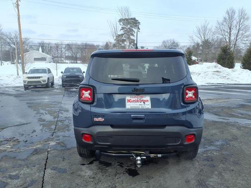Slate Blue Pearlcoat 2023 Jeep Renegade Upland