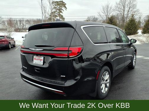 2026 Chrysler Pacifica L