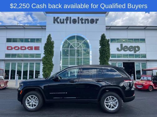 2025 Jeep Grand Cherokee Laredo