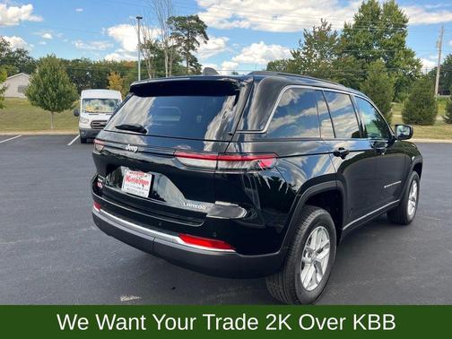 2025 Jeep Grand Cherokee Laredo