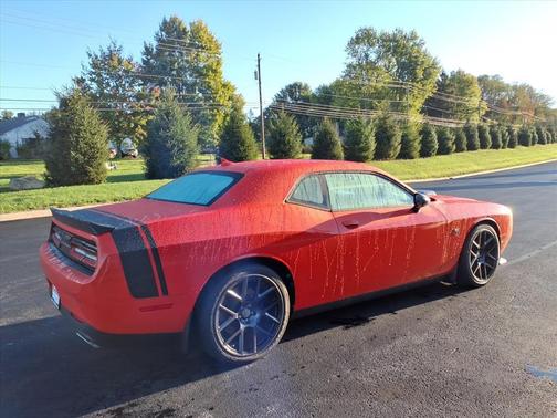 2016 Dodge Challenger R/T Scat Pack