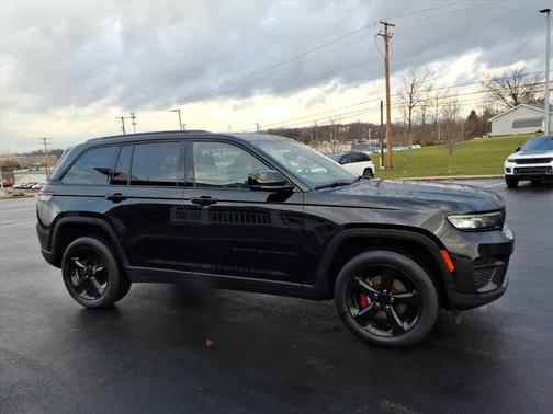 2023 Jeep Grand Cherokee Altitude