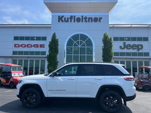 2025 Jeep Grand Cherokee Altitude