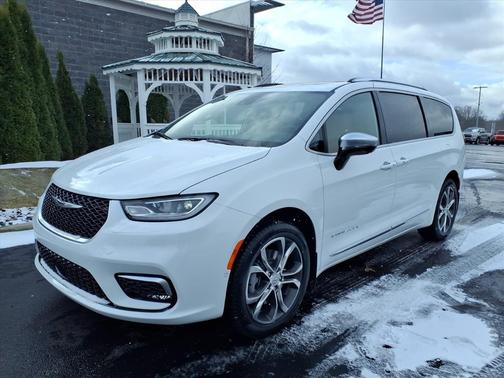 2026 Chrysler Pacifica L