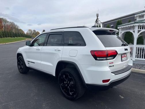 2021 Jeep Grand Cherokee Laredo