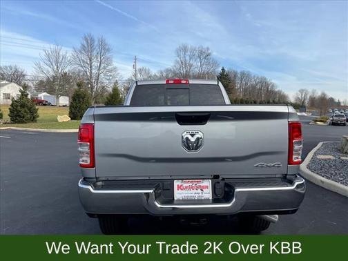 2024 RAM 2500 Tradesman Crew Cab 4x4 6'4' Box