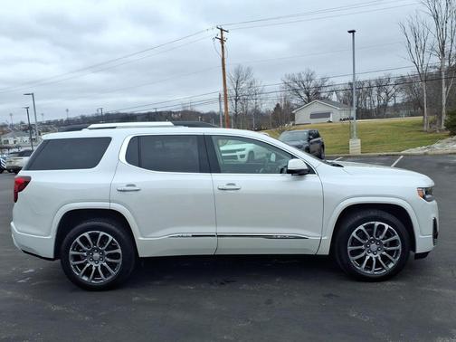 White Frost Tricoat 2023 GMC Acadia Denali