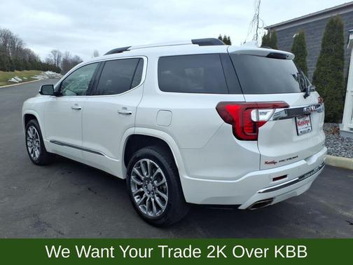 2023 GMC Acadia Denali