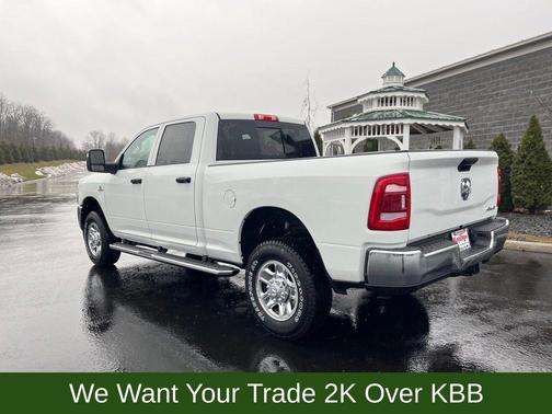 2024 RAM 2500 Tradesman Crew Cab 4x4 6'4' Box