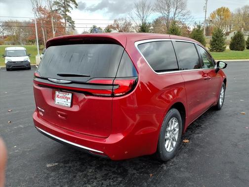 2026 Chrysler Pacifica L