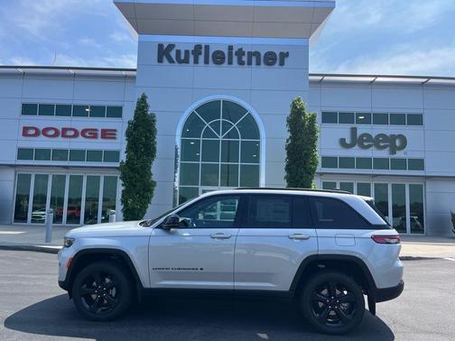 2025 Jeep Grand Cherokee Altitude