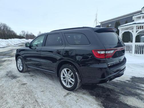 DB Black Crystal Clearcoat 2026 Dodge Durango GT Plus