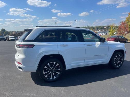 2023 Jeep Grand Cherokee 4xe Overland