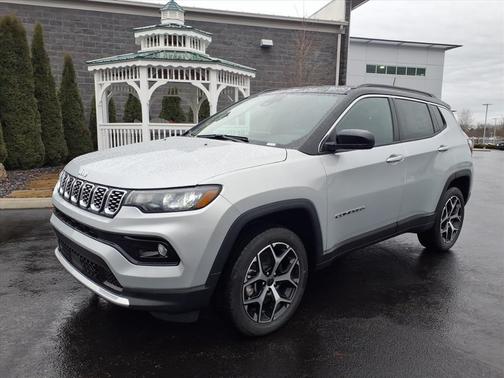 Silver Zynith Metallic Clearcoat 2026 Jeep Compass Limited