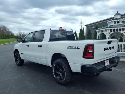 Bright White Clearcoat 2026 RAM 1500 Warlock Crew Cab 4x4 5'7' Box