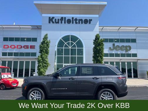 2025 Jeep Grand Cherokee Laredo