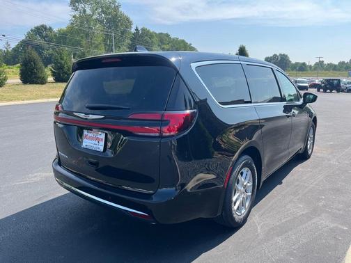 2025 Chrysler Pacifica L