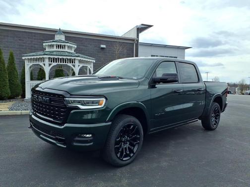 Serrano Green Metallic 2026 RAM 1500 Limited