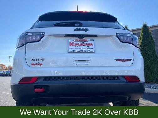 2024 Jeep Compass Trailhawk