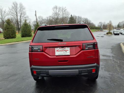 Red Hot Pearlcoat 2026 Jeep Cherokee Limited