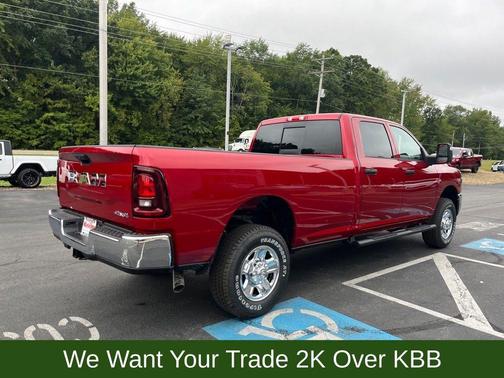 2026 RAM 2500 Tradesman Crew Cab 4x4 8' Box