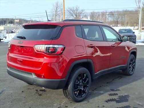 Red Hot Pearlcoat 2026 Jeep Compass Latitude