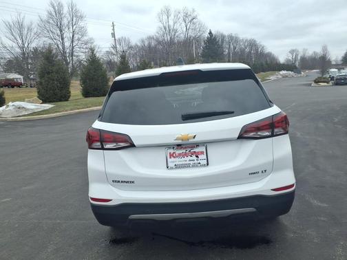 Summit White 2023 Chevrolet Equinox 1LT