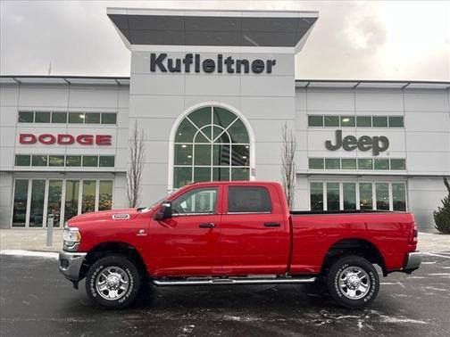 2024 RAM 2500 Tradesman Crew Cab 4x4 6'4' Box