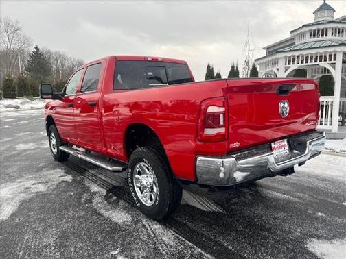 2024 RAM 2500 Tradesman Crew Cab 4x4 6'4' Box