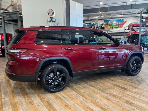 2025 Jeep Grand Cherokee L Altitude