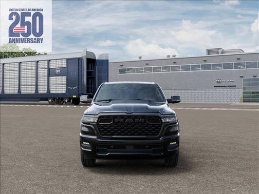 Diamond Black Crystal Pearlcoat 2026 RAM 1500 Big Horn/Lone Star