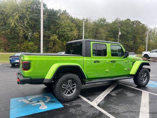 2025 Jeep Gladiator Mojave