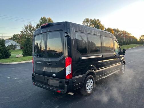 2024 Ford Transit-350 XLT