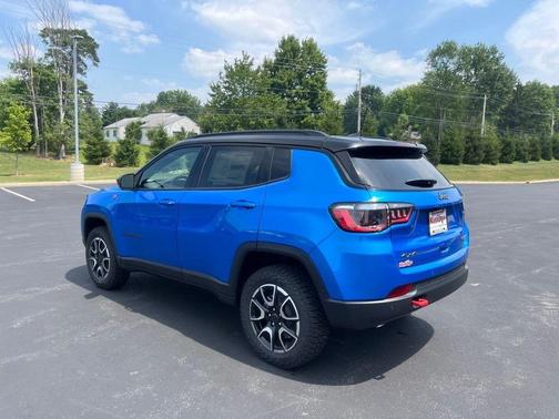 2025 Jeep Compass Trailhawk