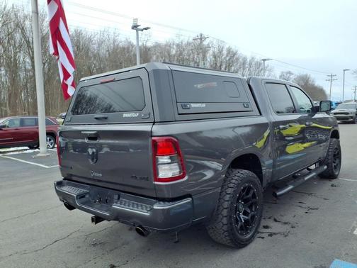 Granite Crystal Metallic Clearcoat 2022 RAM 1500 Big Horn/Lone Star