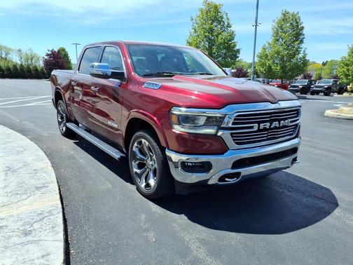 Delmonico Red Pearlcoat 2019 RAM 1500 Laramie