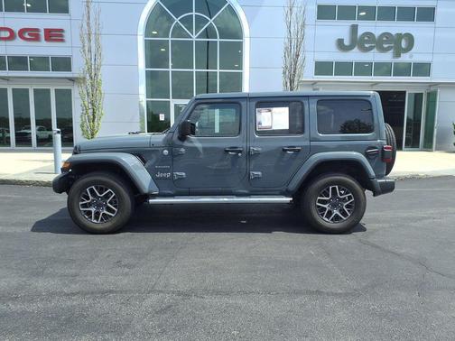 Anvil Clear Coat 2024 Jeep Wrangler 4-Door Sahara 4x4