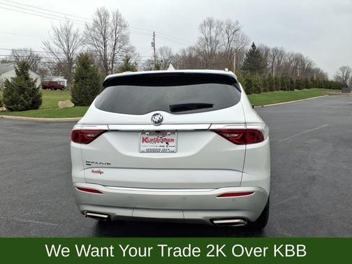2023 Buick Enclave Essence AWD