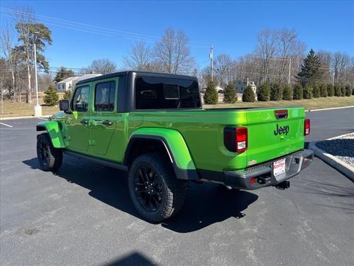 2025 Jeep Gladiator Nighthawk