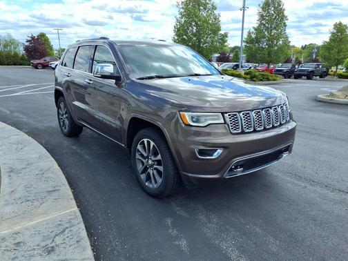 Walnut Brown Metallic Clearcoat 2018 Jeep Grand Cherokee Overland