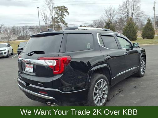 2023 GMC Acadia Denali