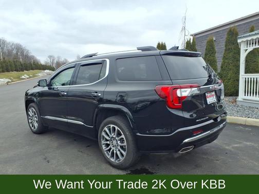 2023 GMC Acadia Denali