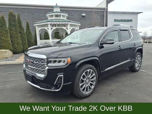 2023 GMC Acadia Denali