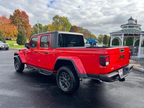2024 Jeep Gladiator Sport S
