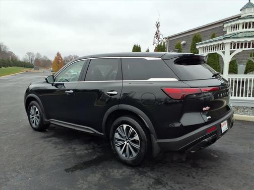 2025 INFINITI QX60 Pure