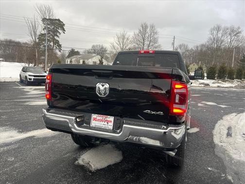 2024 RAM 2500 Tradesman Crew Cab 4x4 6'4' Box