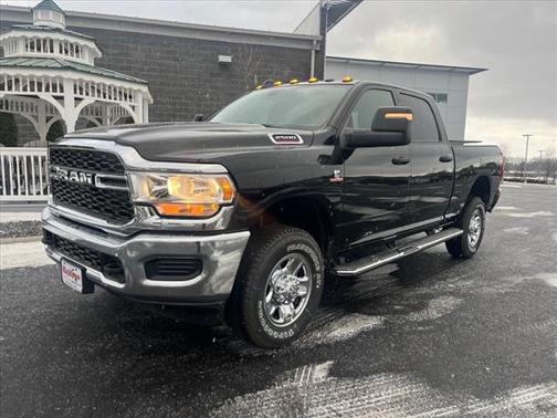 2024 RAM 2500 Tradesman Crew Cab 4x4 6'4' Box
